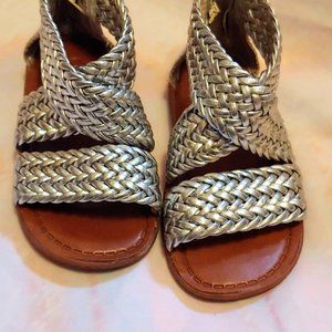 OshKosh Silver Strappy Toddler Sandals 6